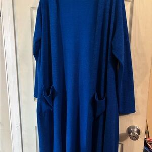LuLaRoe Vibrant Blue cover up long sleeve size xl/26/28 in LuLaRoe